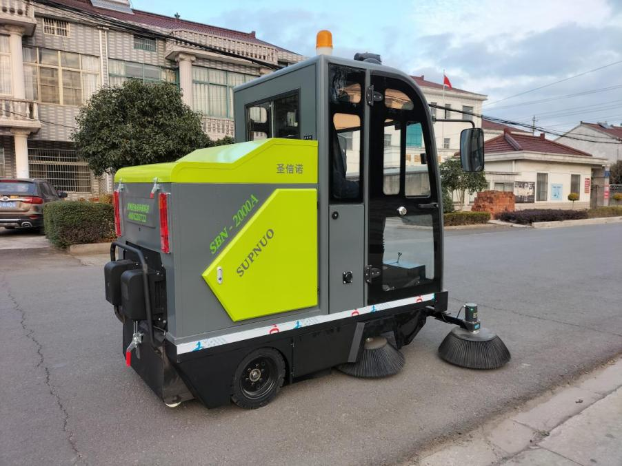 临汾龙建清扫车_0